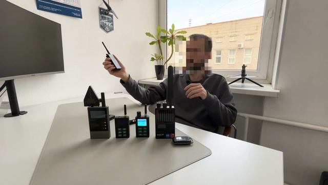 Как выбрать индикатор (детектор) поля?