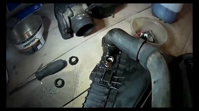 Мерин поехал. Как заклеить отломанный штуцер бензонас