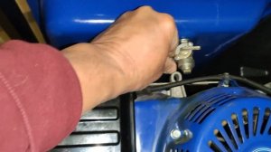 БЕНЗОГЕНЕРАТОР ГЛОХНЕТ ПОСЛЕ СТАРТА. УПАЛА МОЩНОСТЬ.