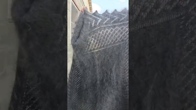 25.05.2025 Натуральные-белые и серые платки,накидки и косы?