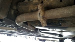 Прогорел хомут глушителя гранта.