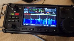 Трансивер Xiegu X6200 и усилитель Xiegu XPA125B.