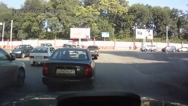 А чё, я же на зеленую стрелку еду!