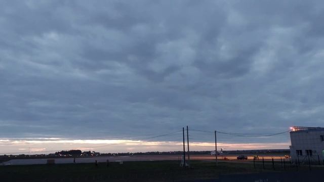 Самолёт CRJ-100 авиакомпании 