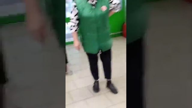 г.Железнодорожный ул.Главная д.22а Треш/кассир/нападае?