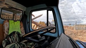 Работа кипит