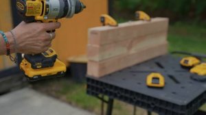 Загадка DeWALT Powerpack или плоская четверка DCB240