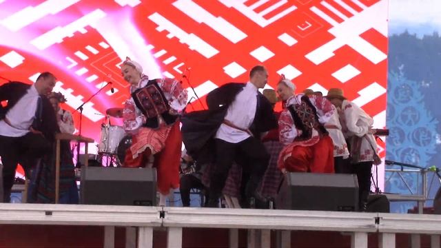 Ансамбль 