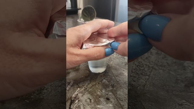 Как не намочить листики и быстро получить корешки ⤴️