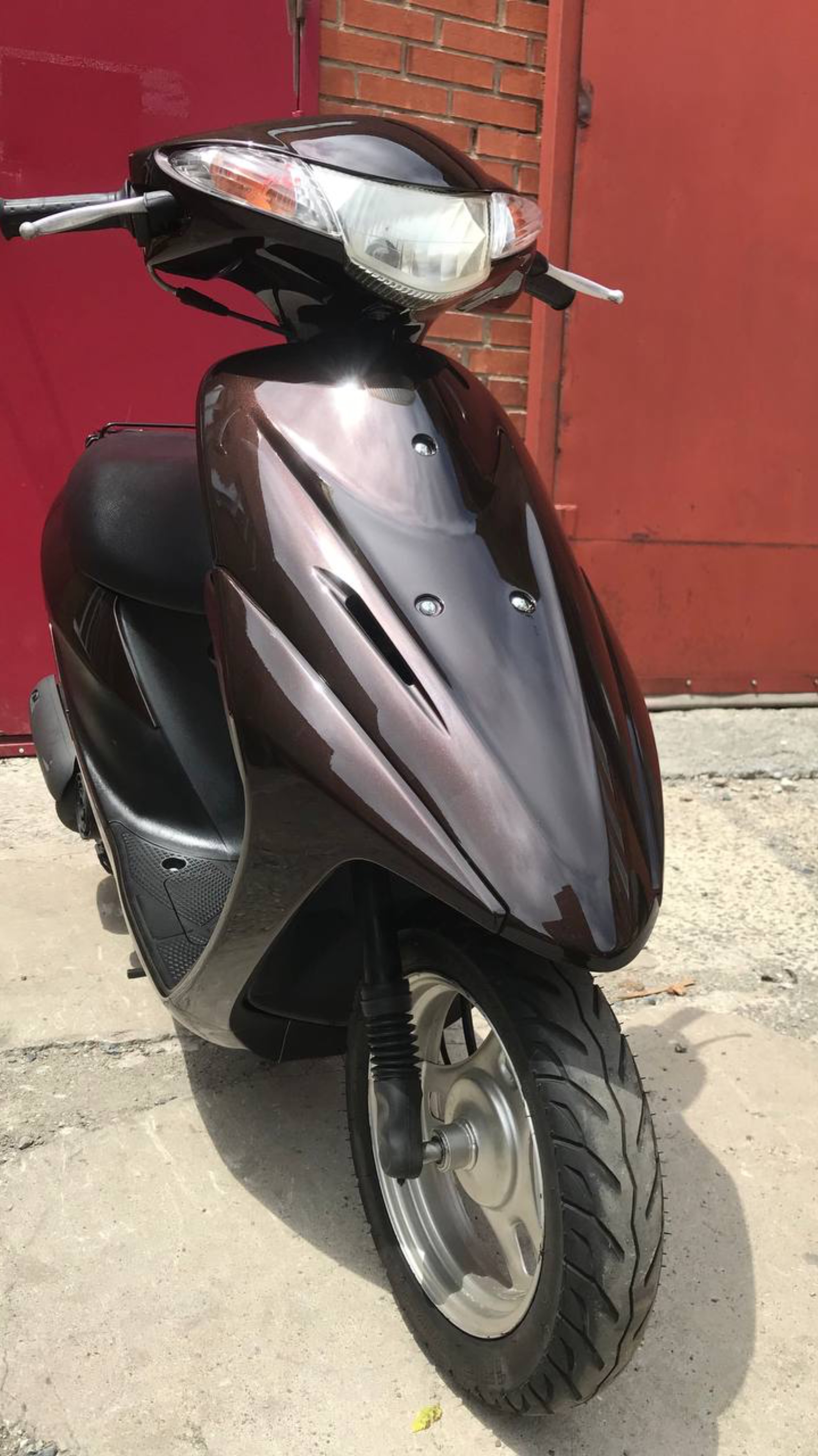 Suzuki Address V50 со штатной охраной.