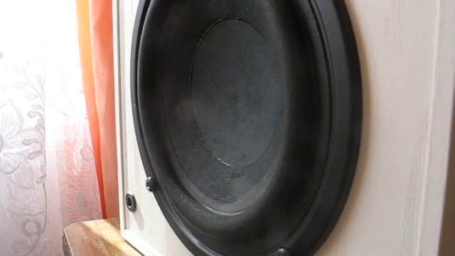 китайский саб Edifier X300