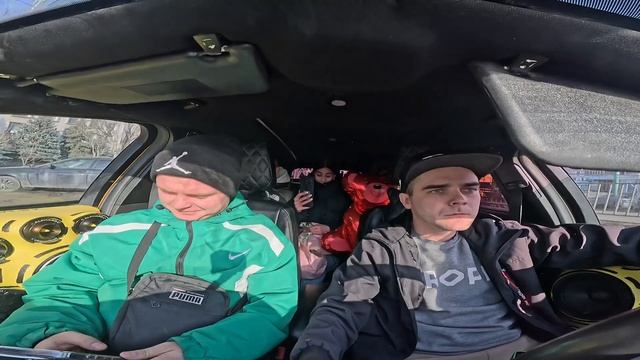 Басс такси Валим по городу Громкий Автозвук