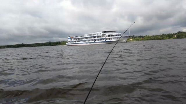 2019 08 22 Круизный лайнер "Сергей Есенин"