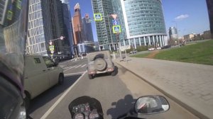 Как едут 150 кубов По центру Москвы на Баджаж Боксер