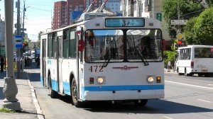 Троллейбус Екатеринбурга ЗиУ-682В [В00] борт. №472 маршрут №37 на остановке "Театр Волхонка"