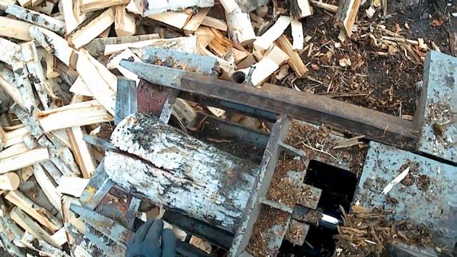 Гидравлический дровокол с бензиновым двигателем