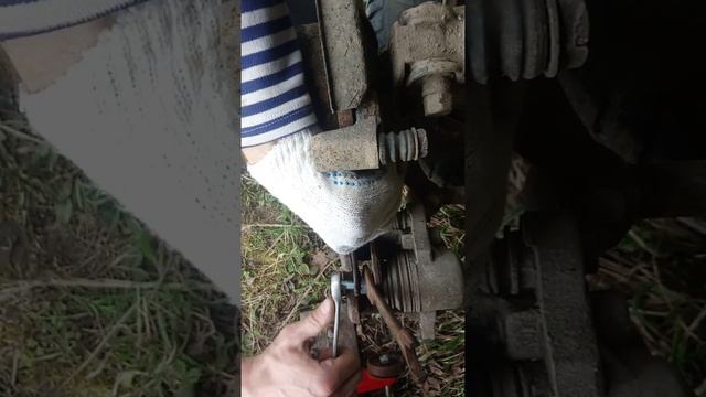 Как сжать тормозной поршень ваз. смотреть онлайн