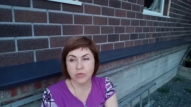 Сижу на лавочке, уработалась 🥱 смотреть онлайн