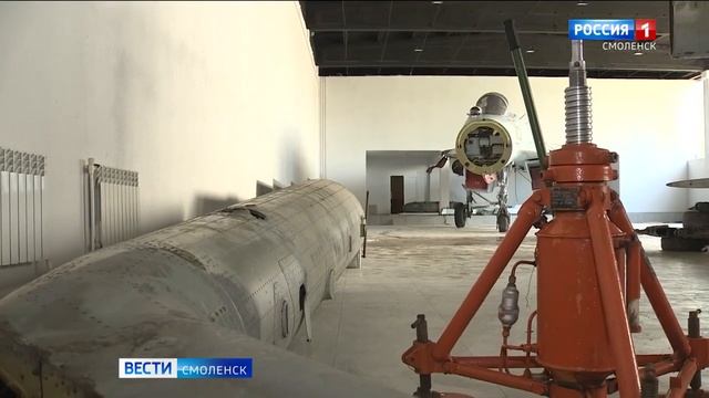 В Смоленске боевой самолёт и вертолёт оборудовали в у?