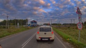 Железнодорожный переезд со шлагбаумом под Зырянкой
