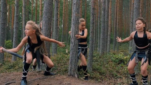 Дикие танцы Ханке Дария смотреть онлайн