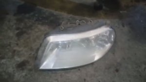 Как снять переднюю фару в автомобиле Фольксваген Шаран 2001г