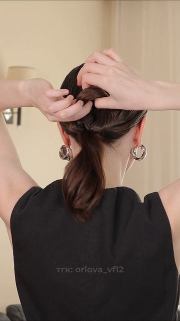 Стильная прическа с крабиком 😍 смотреть онлайн