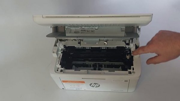 Як дістати картридж із БФП HP LaserJet M140w / M140we / M141a / M141ca / M141