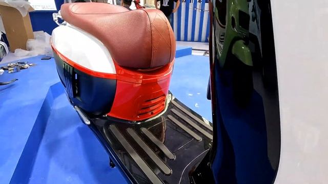 Выставка CIMA. Часть 50. Скутеры JIUYI.