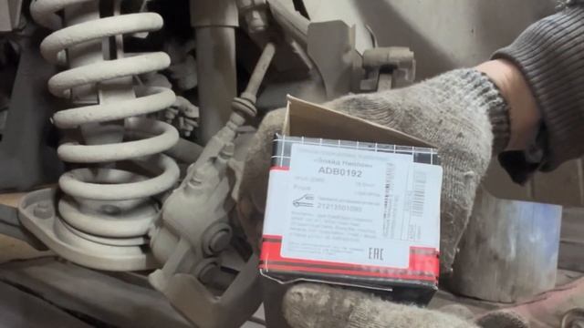 Как просто заменить тормозные колодки смотреть онлайн