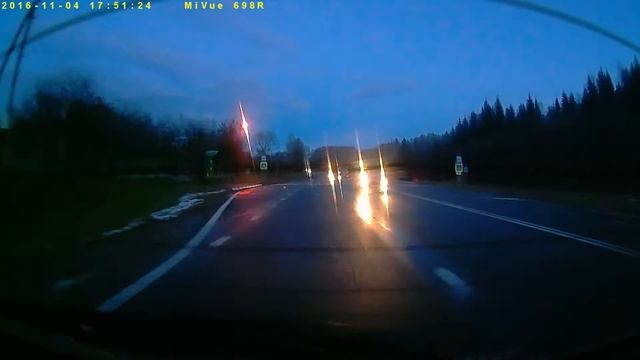 Mio MiVue™ 698 Сумерки и дождь задняя камера смотреть онлайн