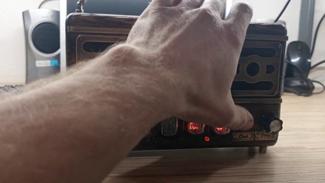 Радио приёмник на ГРИ ин-12. смотреть онлайн