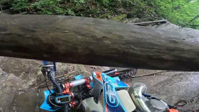 100% Эндуро Геленджик 2025. День 3. Слезы сопли и 100% Ущелий смотреть онлайн