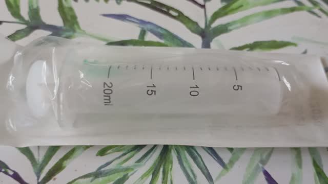 Шприц для инъекции 20 мл. Без резинки, стерильный смотреть онлайн