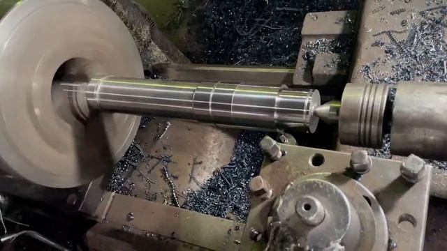 Шлифовка вала проставки МТЗ #запчаститрактора #наманг смотреть онлайн