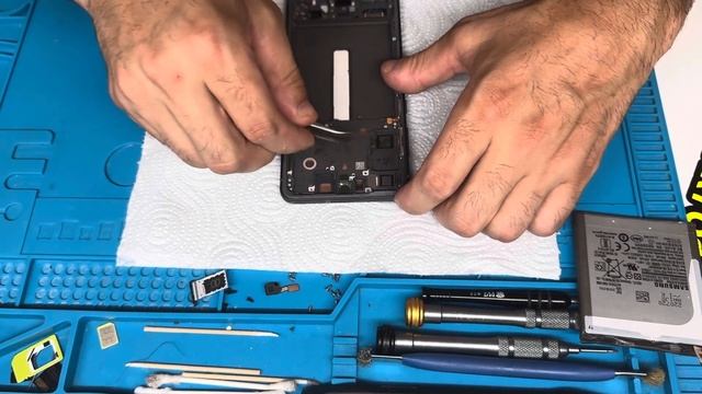 Samsung S21 FE Screen Replacement \Смяна на дисплей смотреть онлайн