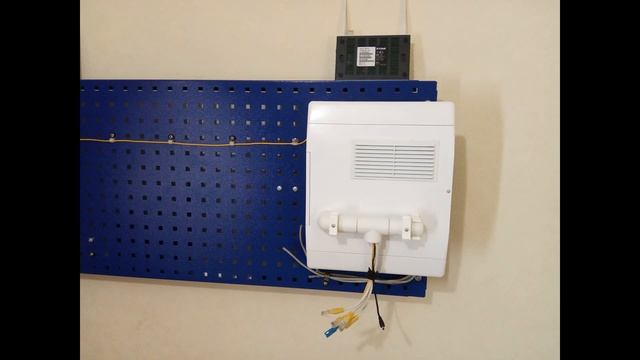 FTTX DIR 615 FIBER EKF24, держатель для роутера.