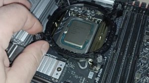 Не всякий кулер встанет ! MSI PRO B760M A DDR4 II