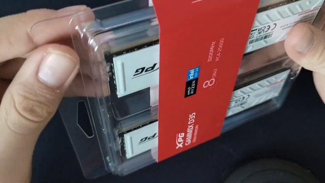 Видео-демонстрация распаковки модулей ADATA XPG GAMMIX D35