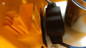 Аккумуляторная газонокосилка DEKO. Что внутри после год