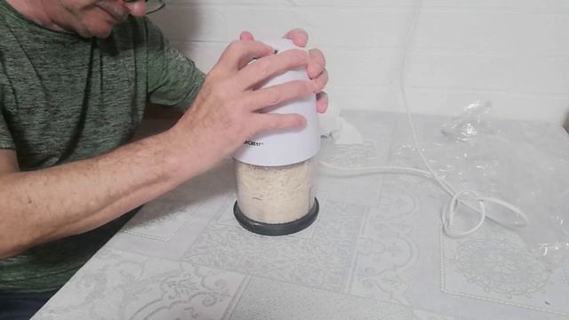 КОРЕНЬ ХРЕНА. ИЛИ ХРЕНОВЫЙ СОУС смотреть онлайн