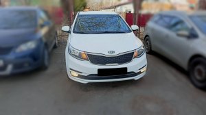 Не работают кнопки на руле / Горит лампа открытого багажника на Kia Rio