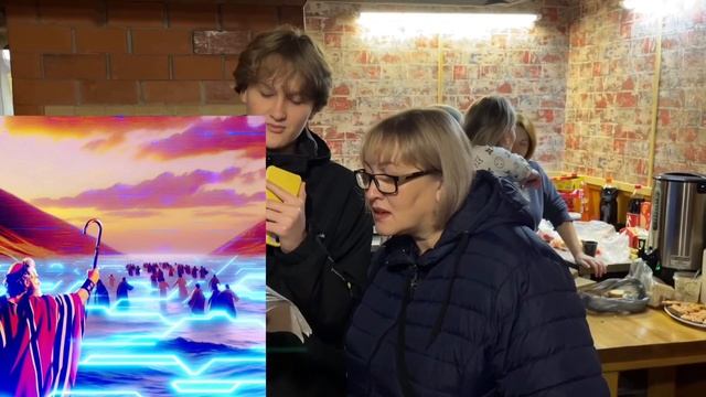 УГАДАЙ ЧТО НАРИСОВАЛА НЕЙРОСЕТЬ??? (церковь угадывает ? смотреть онлайн