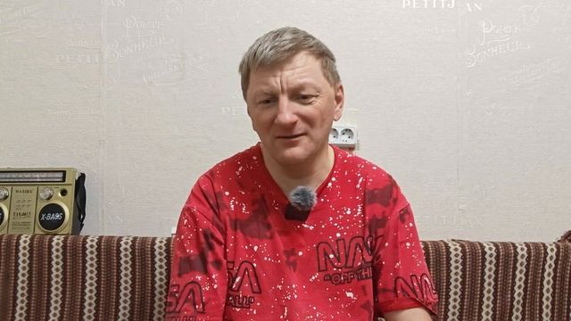 Проверка звука колонки SOUNDMAX на улице 2025 год