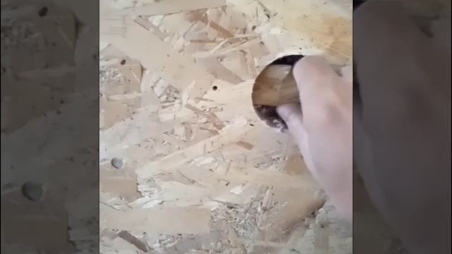 восстановление отверстия после сверления коронкой в гипсокартоне осб фанере. заделать дырку. смотреть онлайн