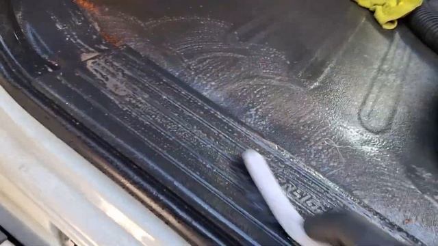 Truck Detailing In Chicago | Прибирання траків в США.