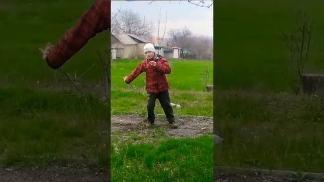 Мирик танцует. Артур Пирожков. Перетанцуй меня смотреть онлайн