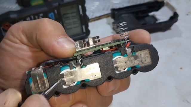 АКБ 20V PROCRAFT  не заряжается - обнаружен косяк.