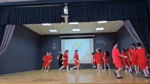 "Ритмы танца" - "Мы маленькие дети"