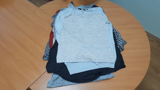 PLH3500 В'язані блузки 5 кг; лот 12278829; 25 шт.